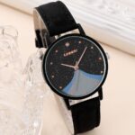 Women Quartz Watch with Heart Bracelet Fashion Casual Round Pointer Quartz Watch Dainty Black