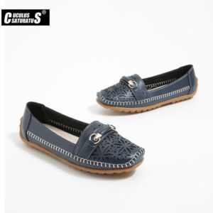 Round toe slip-on loafers for women, made of soft leather flats, a stylish and comfortable footwear option.