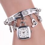 Women-Watches-with-Letters-Rhinestone-Inlaid-Chain-Bracelet-Flower-Pendant-Wrist-Watch-Ladies-Dress-Watches-Gift