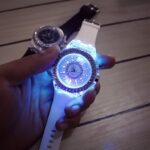 led-Flash-Luminous-Watch-Personality-trends-students-lovers-jellies-woman-men-s-watches-Colorful-light-WristWatch-1