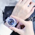 led-Flash-Luminous-Watch-Personality-trends-students-lovers-jellies-woman-men-s-watches-Colorful-light-WristWatch-5