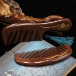 Gold silk sandalwood comb crescent 16cm electrostatic comb curly wood comb