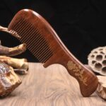 Gold silk sandalwood comb crescent 16cm electrostatic comb curly wood comb
