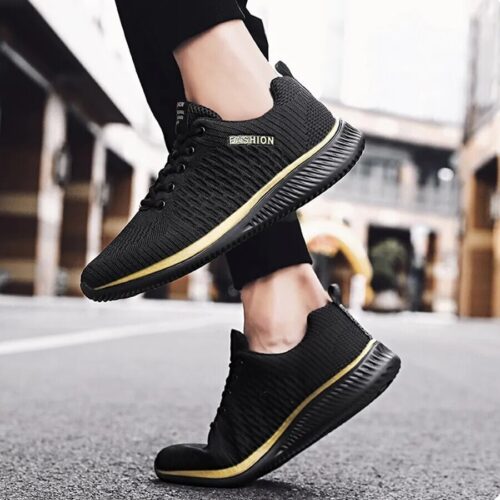 Men's and women’s knitted running shoes designed for gym workouts and athletic activities.