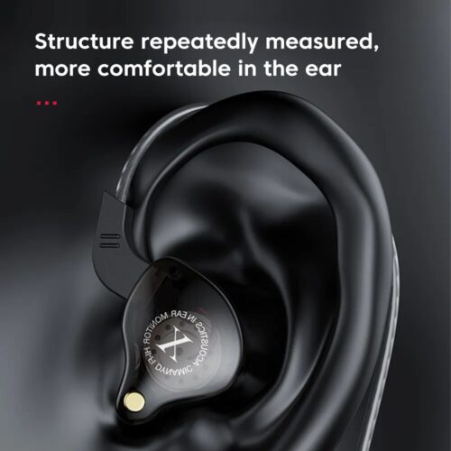 High-fidelity wired headphones featuring a bass-boosted stereo sound system.