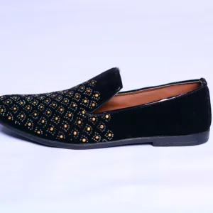 Men's Traditional Pump Shoes for Groom with Velvet Top and Rhinestone Front Decoration for a Luxurious Touch