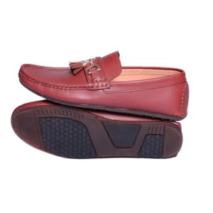 Men's Pump Shoes: Stylish Leather Tassel Loafers with Metal Bow Detail